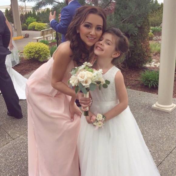 Meet your Posher, Jessica - Picture 1 of 1